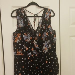 😍 floral jumpsuit WITH pockets